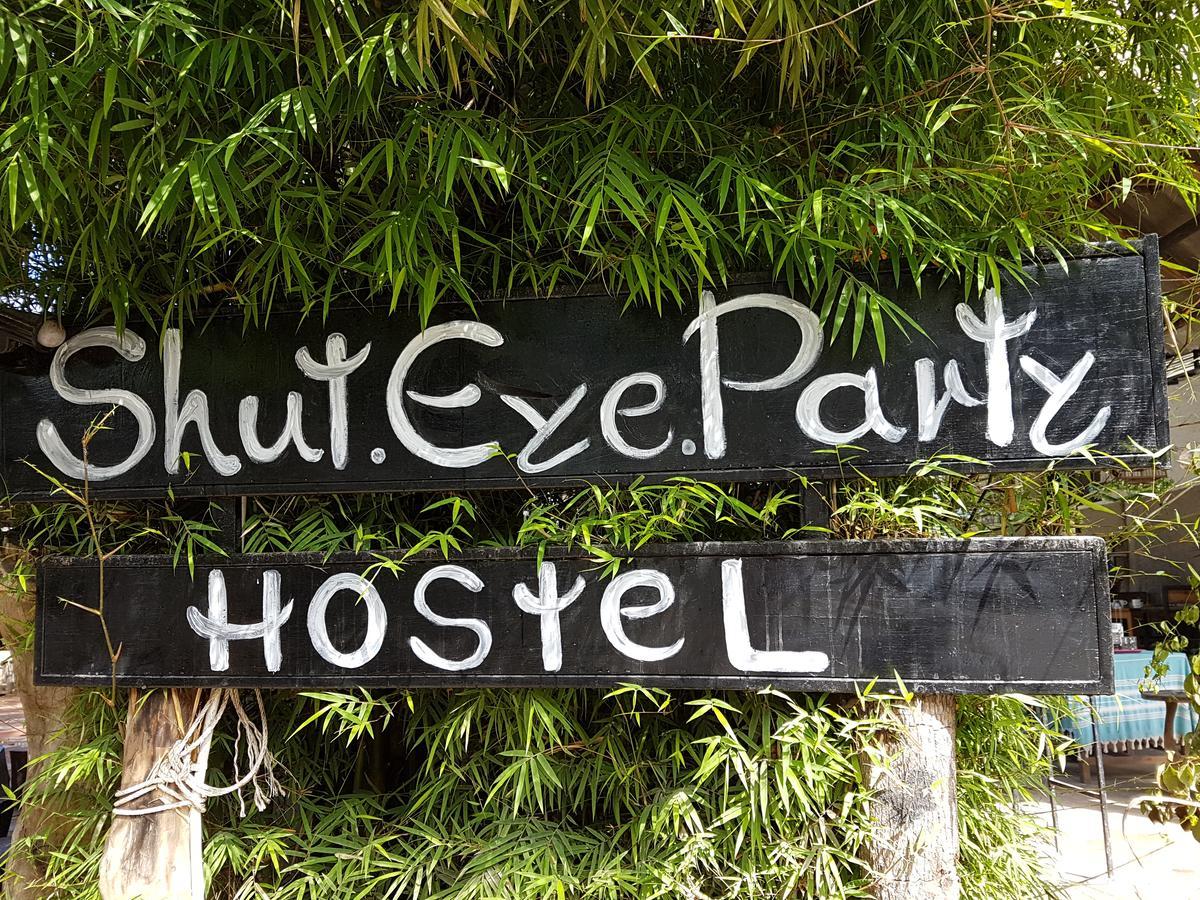 Shut Eye Party Hostel (Adults Only) Пай Екстериор снимка