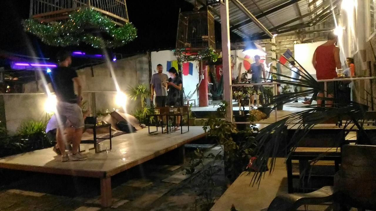 Shut Eye Party Hostel (Adults Only) Пай Екстериор снимка